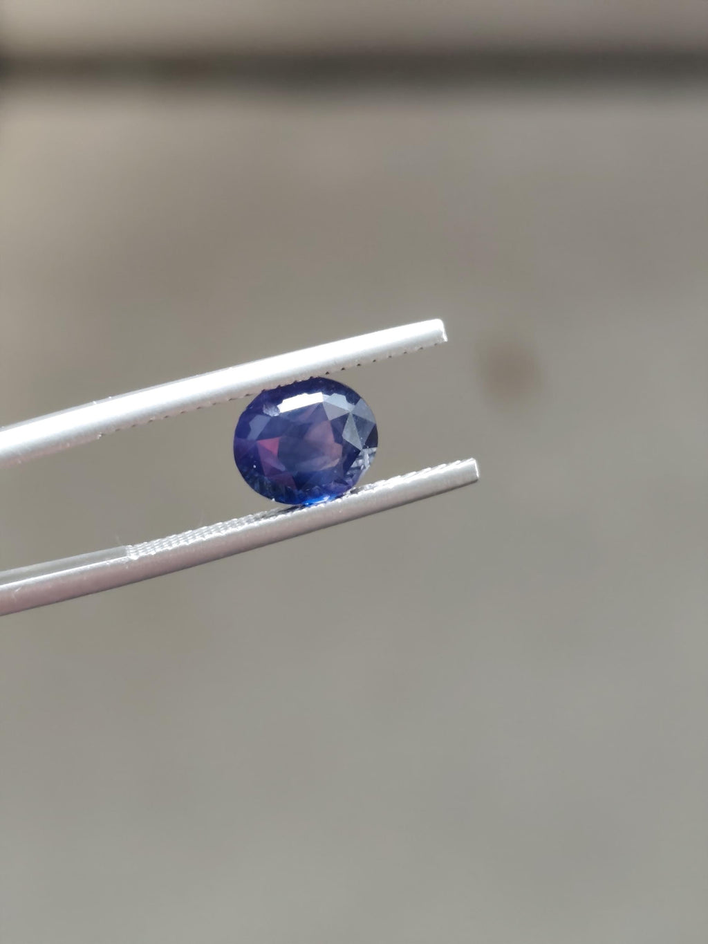 2.00 Ct Unheated Color Shift Sapphire Natural Bi-Color Blue Violet Ceylon Oval Gemstone