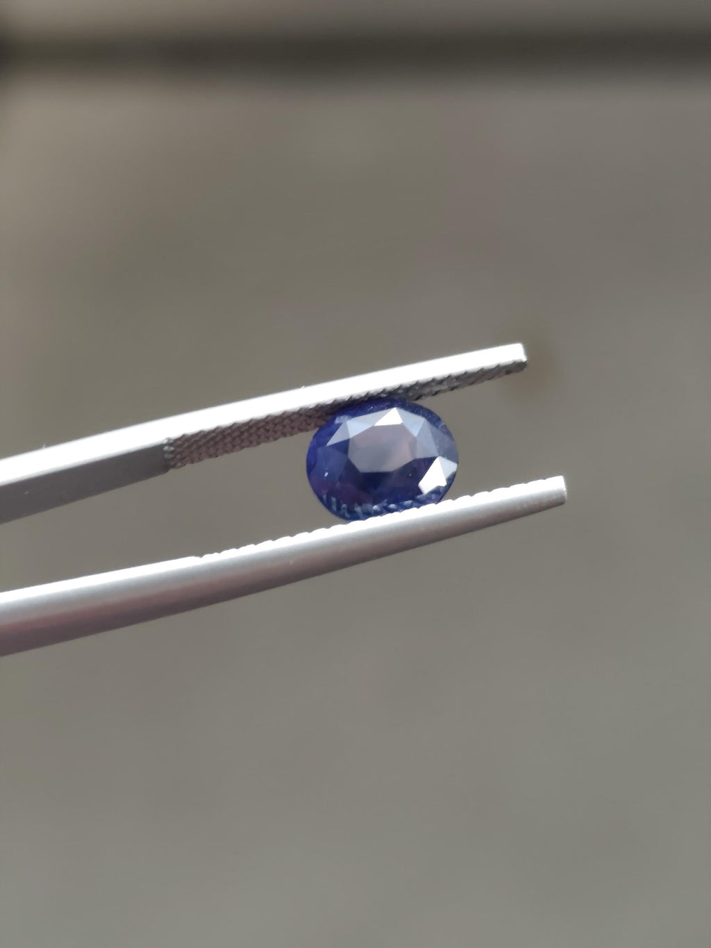 2.00 Ct Unheated Color Shift Sapphire Natural Bi-Color Blue Violet Ceylon Oval Gemstone
