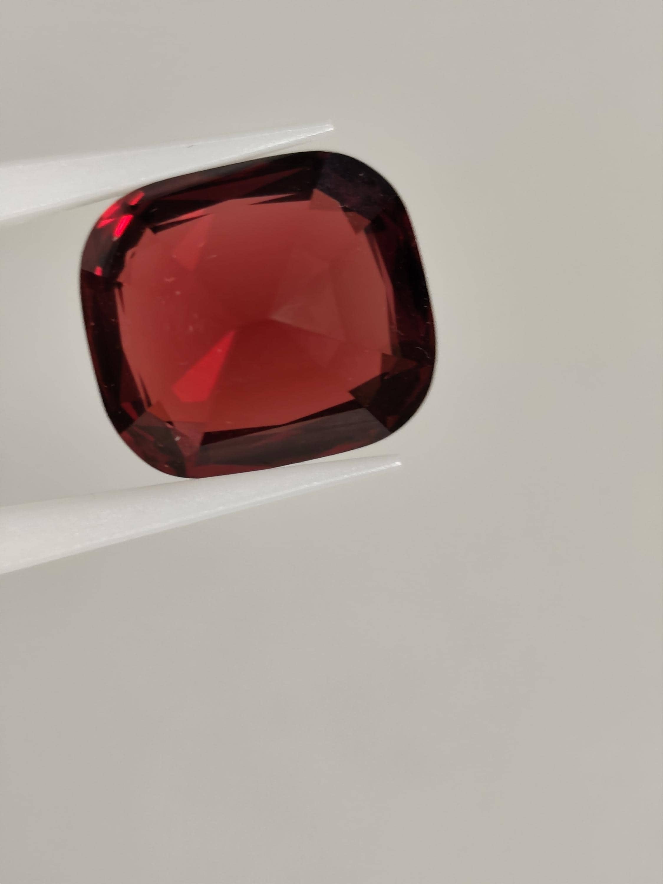 Natural Red Garnet Gemstone (10.92 CT, 13.29x11.86x8.11 mm)