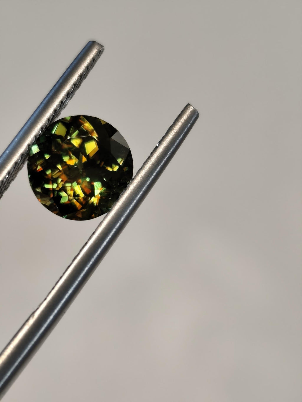 1.59 ct Natural Sphene Titanite Round | Exceptional Fire Dispersion | Deep Forest Green Flashy Gem
