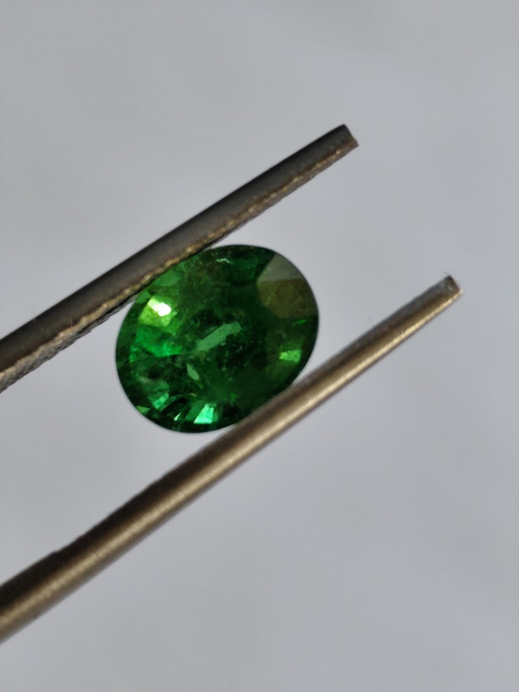 Natural Tsavorite Garnet 2.47 Ct Vivid Green Oval Cut – Unheated – Bright Neon Green Gemstone