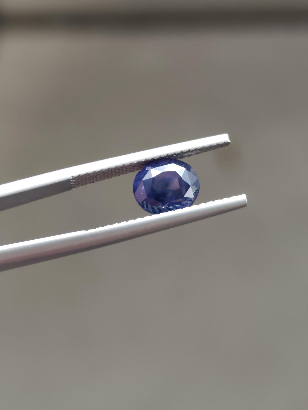 2.00 Ct Unheated Color Shift Sapphire Natural Bi-Color Blue Violet Ceylon Oval Gemstone