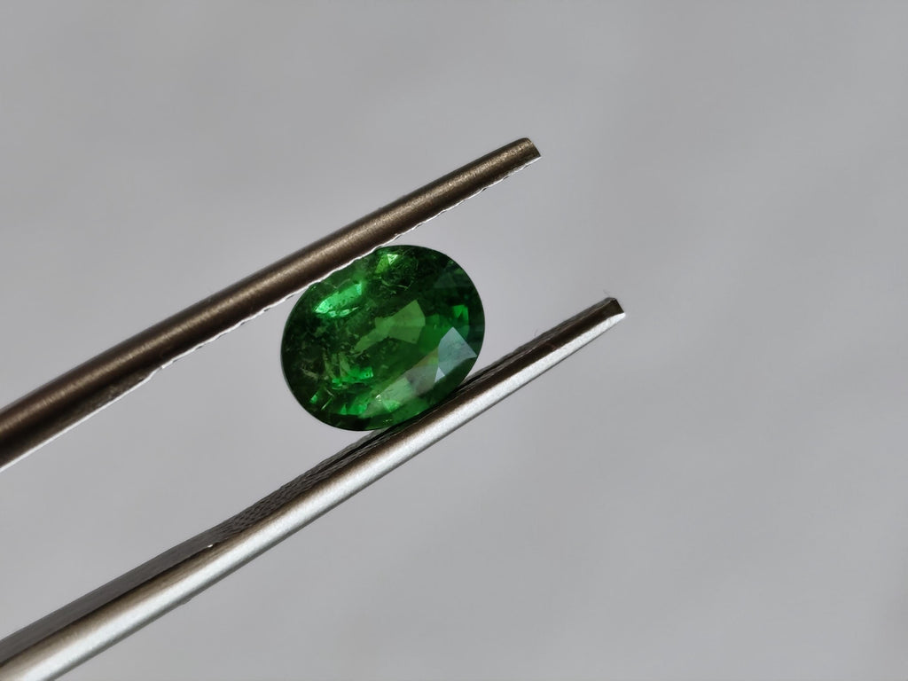 Natural Tsavorite Garnet 2.47 Ct Vivid Green Oval Cut – Unheated – Bright Neon Green Gemstone