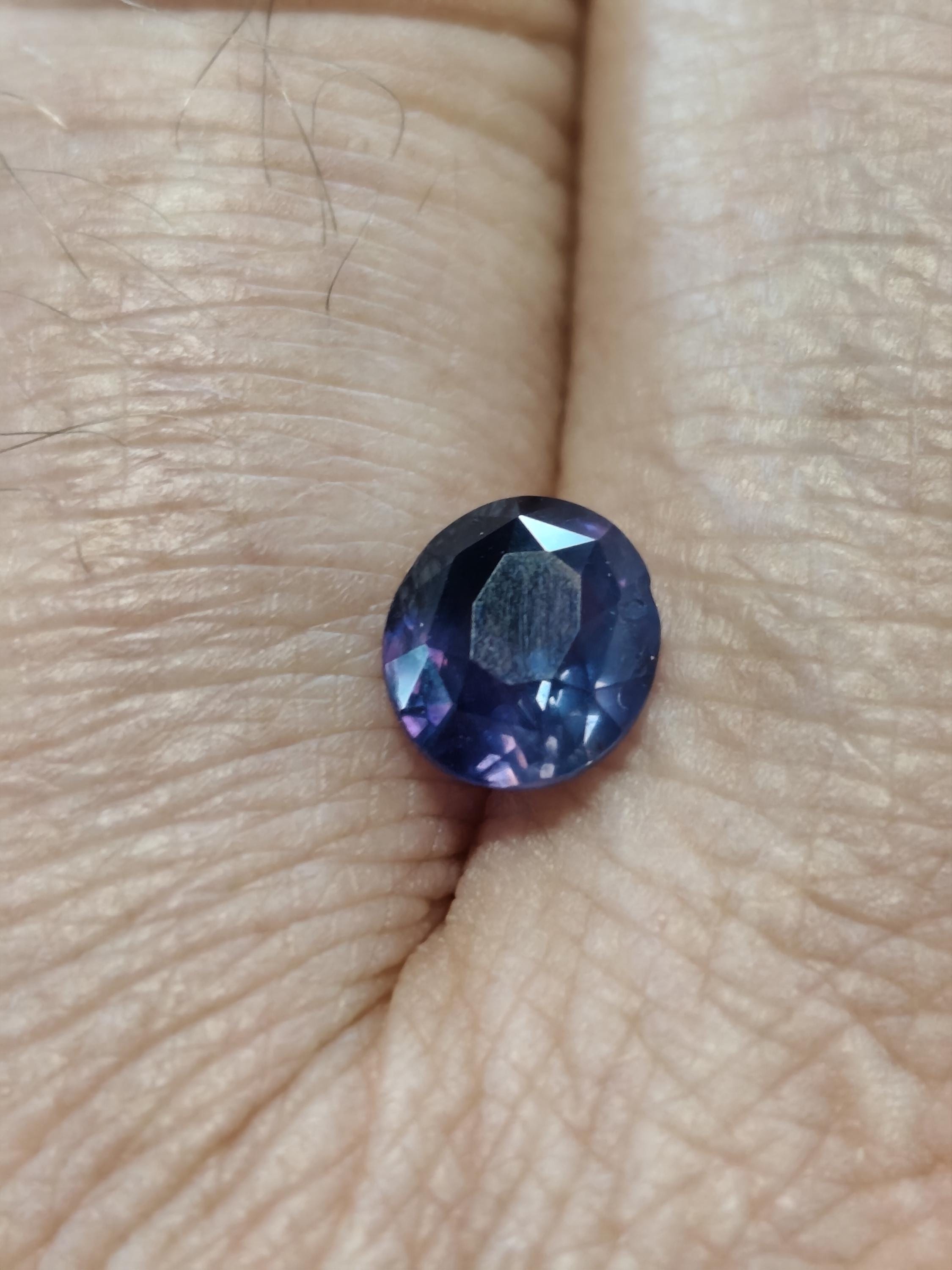2.00 Ct Unheated Color Shift Sapphire Natural Bi-Color Blue Violet Ceylon Oval Gemstone