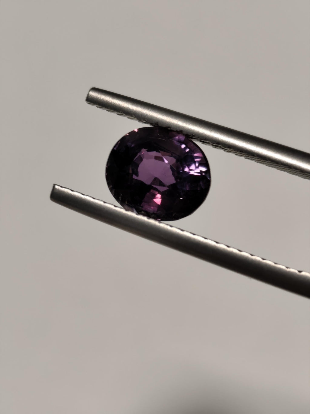 Natural Sapphire violet-purple bi-color Sri-Lanka heated