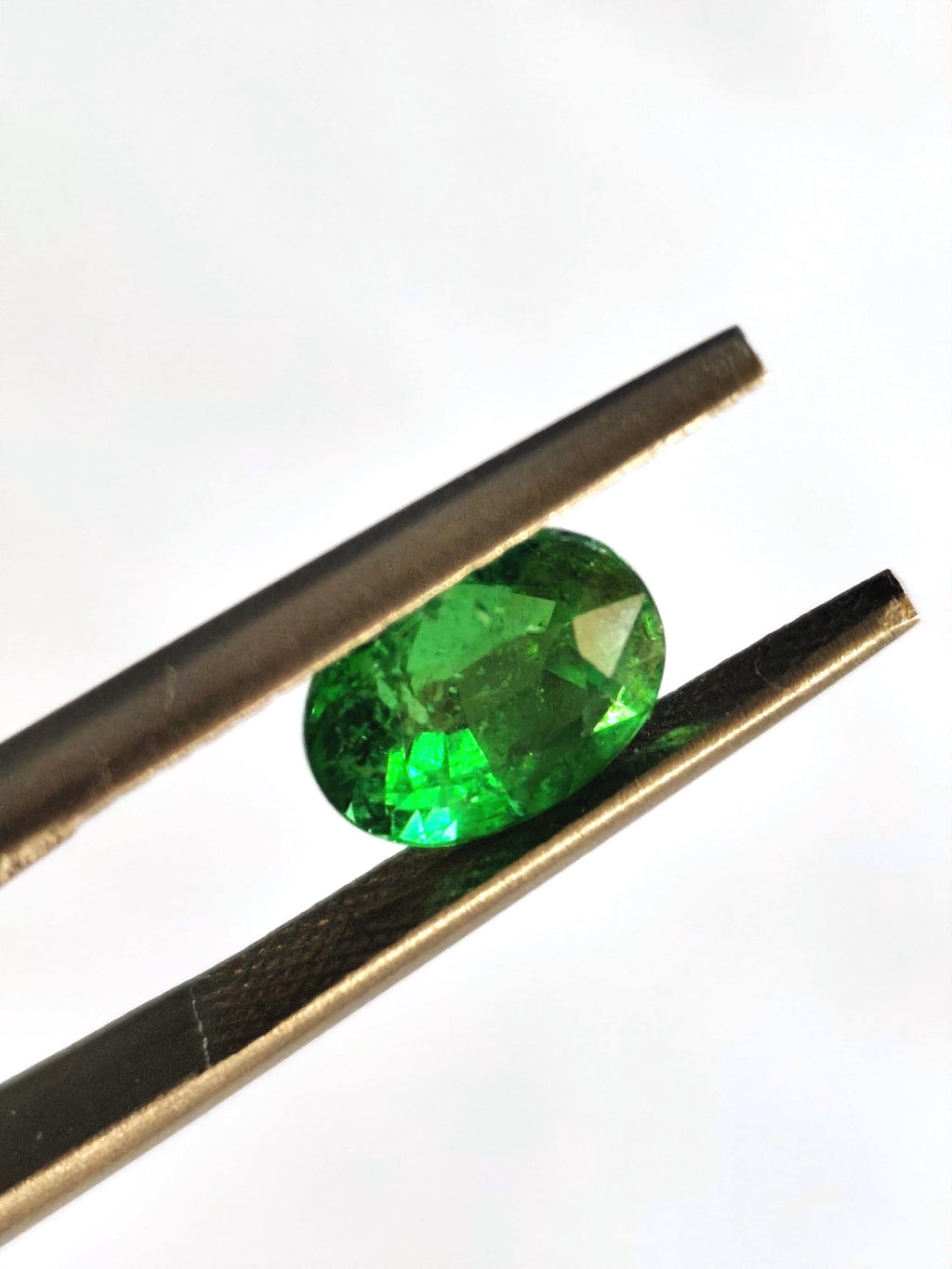 Natural Tsavorite Garnet 2.47 Ct Vivid Green Oval Cut – Unheated – Bright Neon Green Gemstone