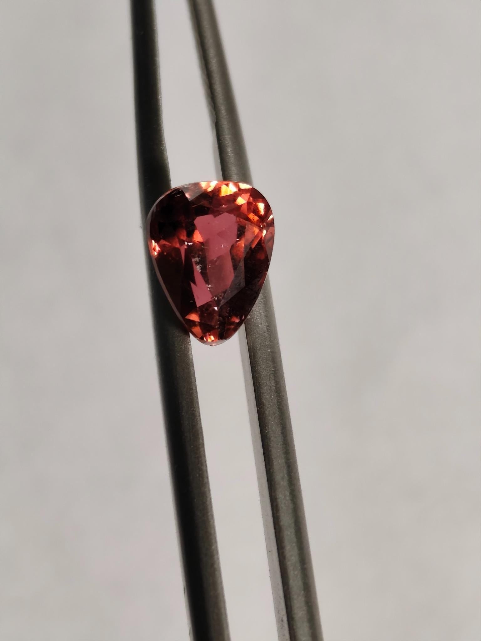Natural 1.75 Ct Rubellite Tourmaline Vivid Raspberry Red Loose Gemstone Afghanistan Sparkling Custom Jewelry