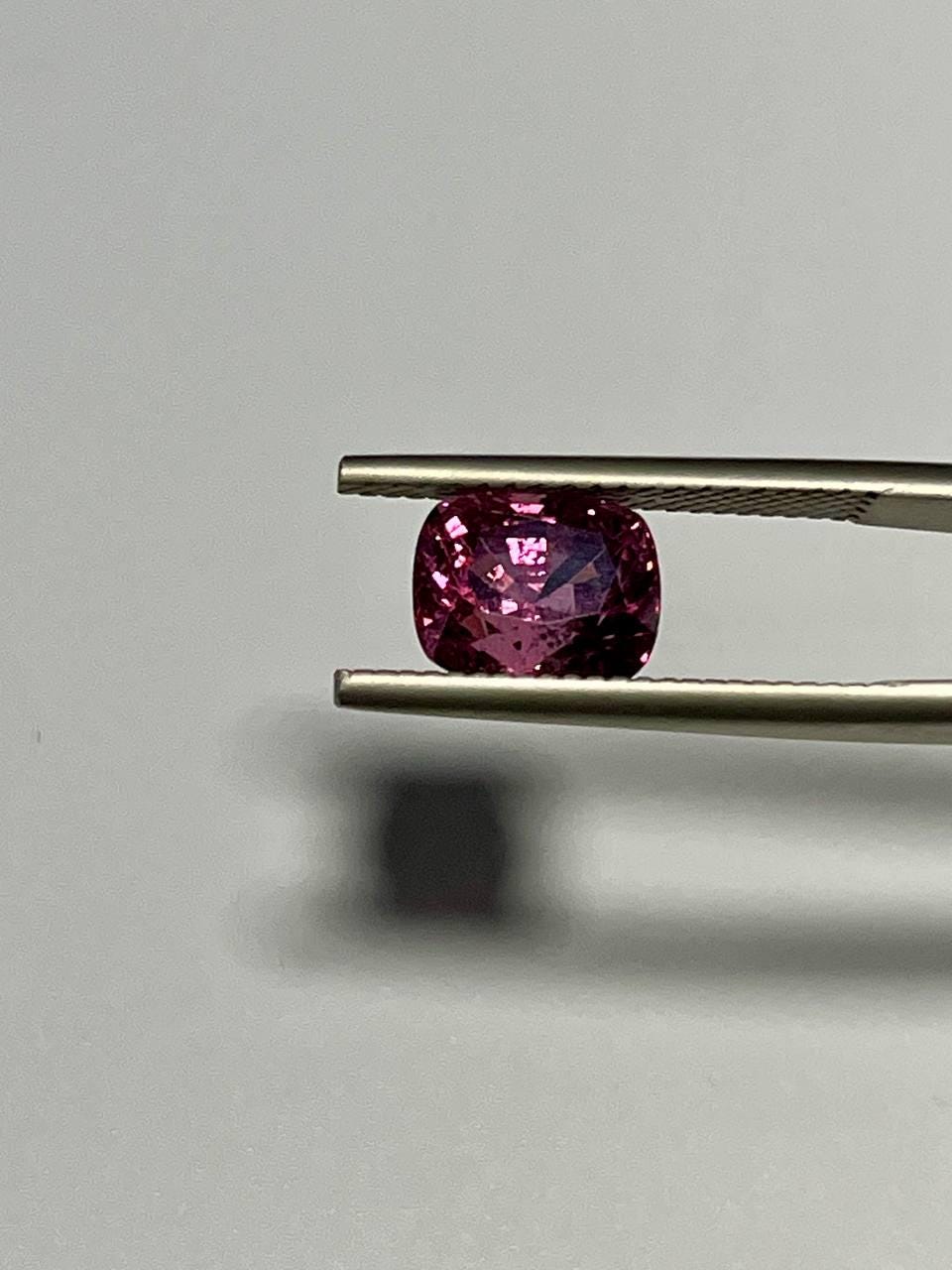 Natural Spinel Vivid Pink-Purple color 3.10 CT Burma