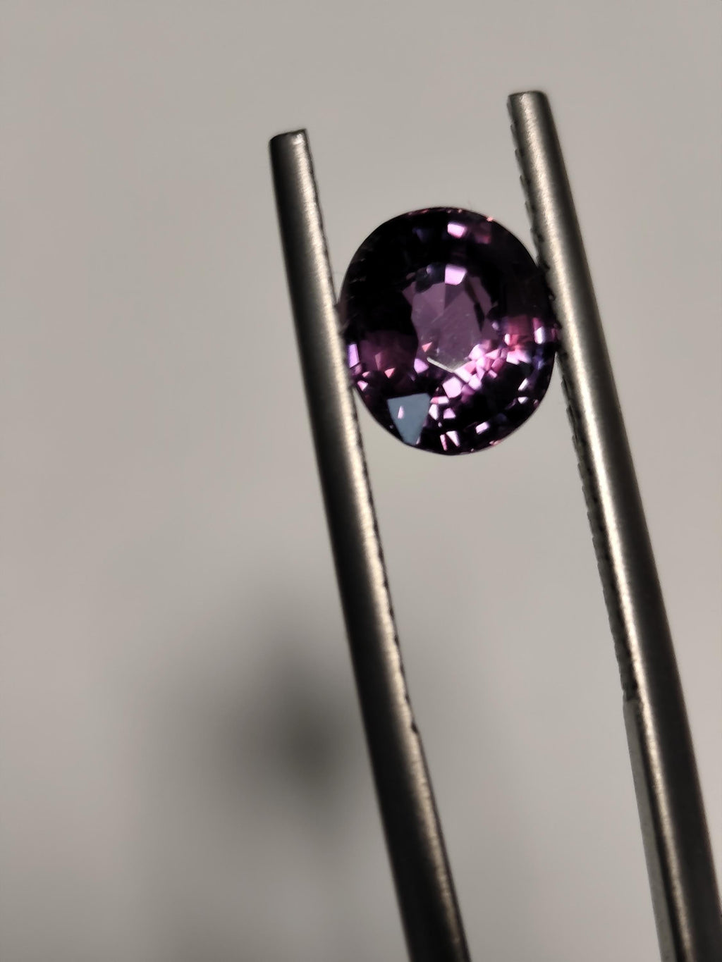 Natural Sapphire violet-purple bi-color Sri-Lanka heated