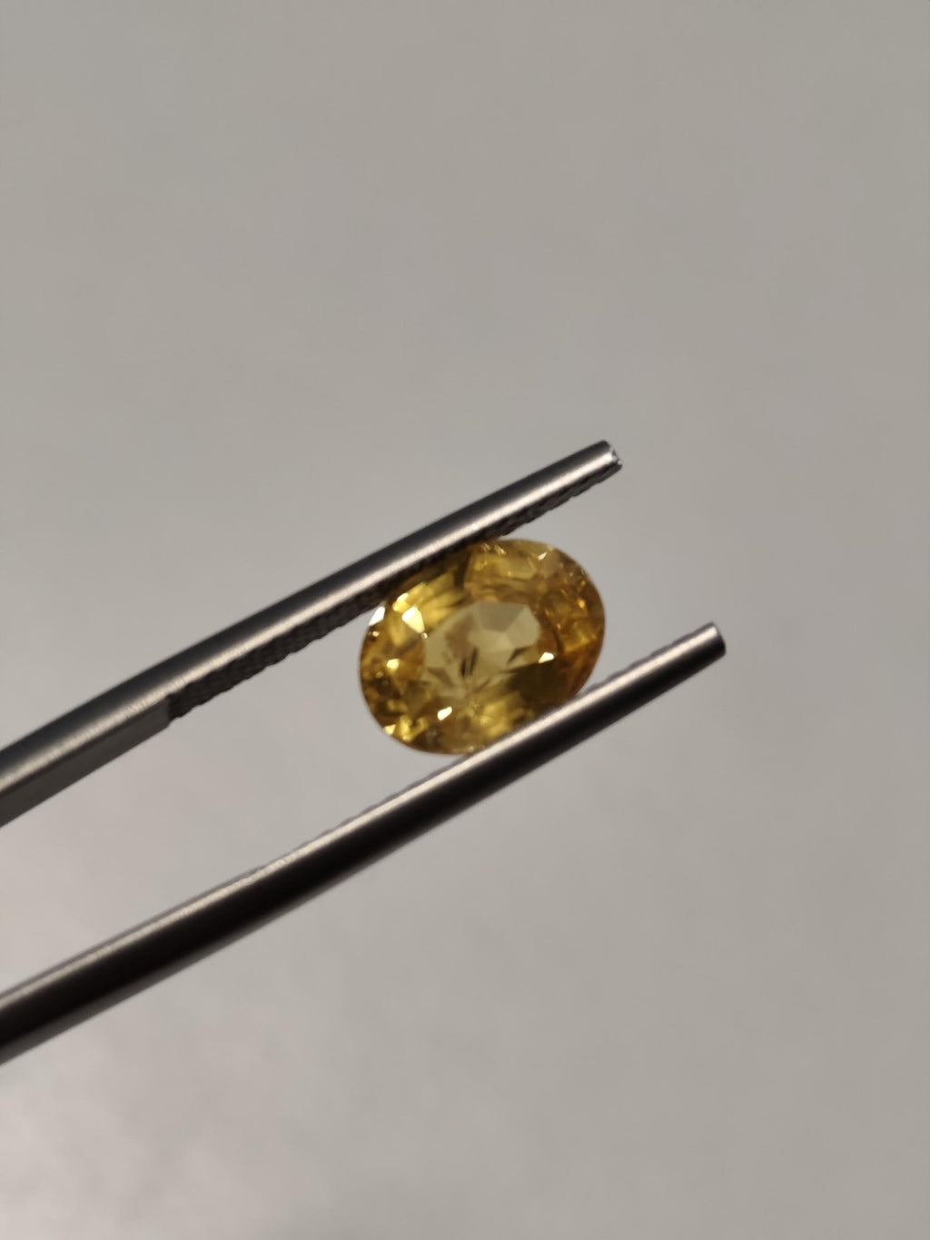 2.60 Ct Vivid Yellow Sapphire – Natural Ceylon Golden Sapphire Oval Cut