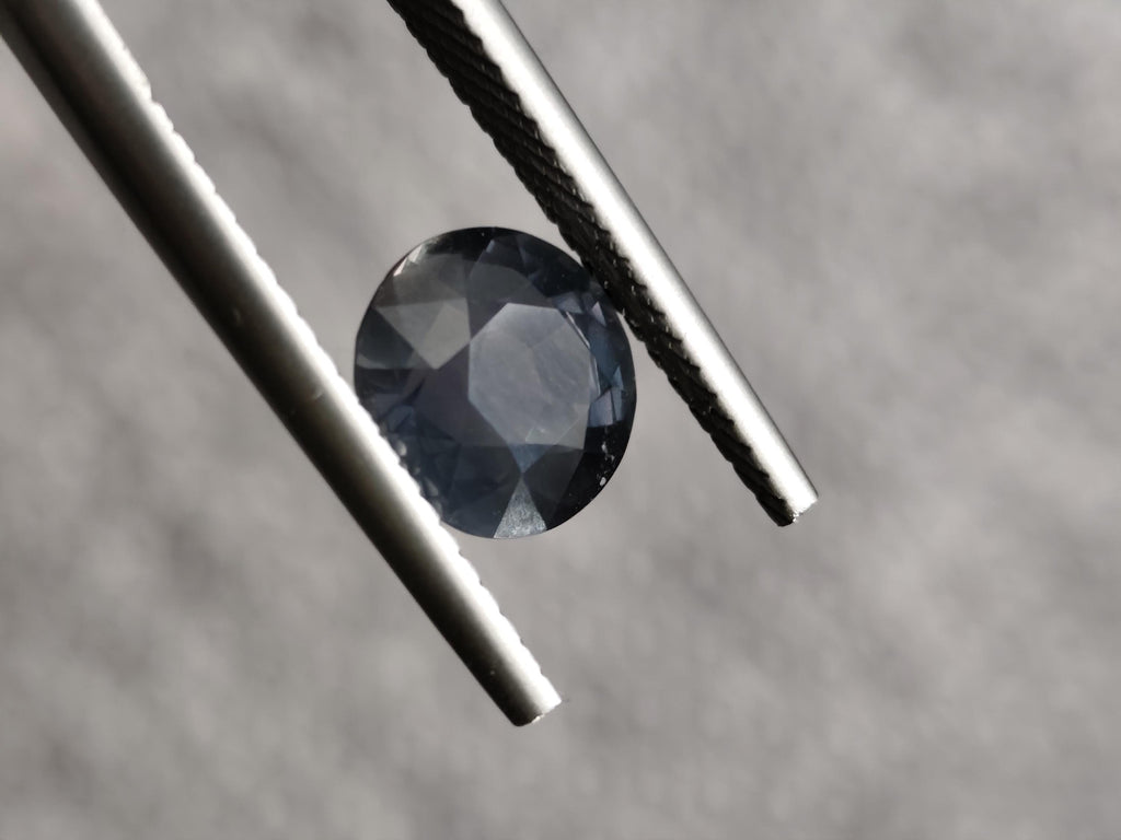 2.76 Ct Natural Color Change Sapphire | Teal To Reddish Purple | Certified Sapphire Sri Lanka