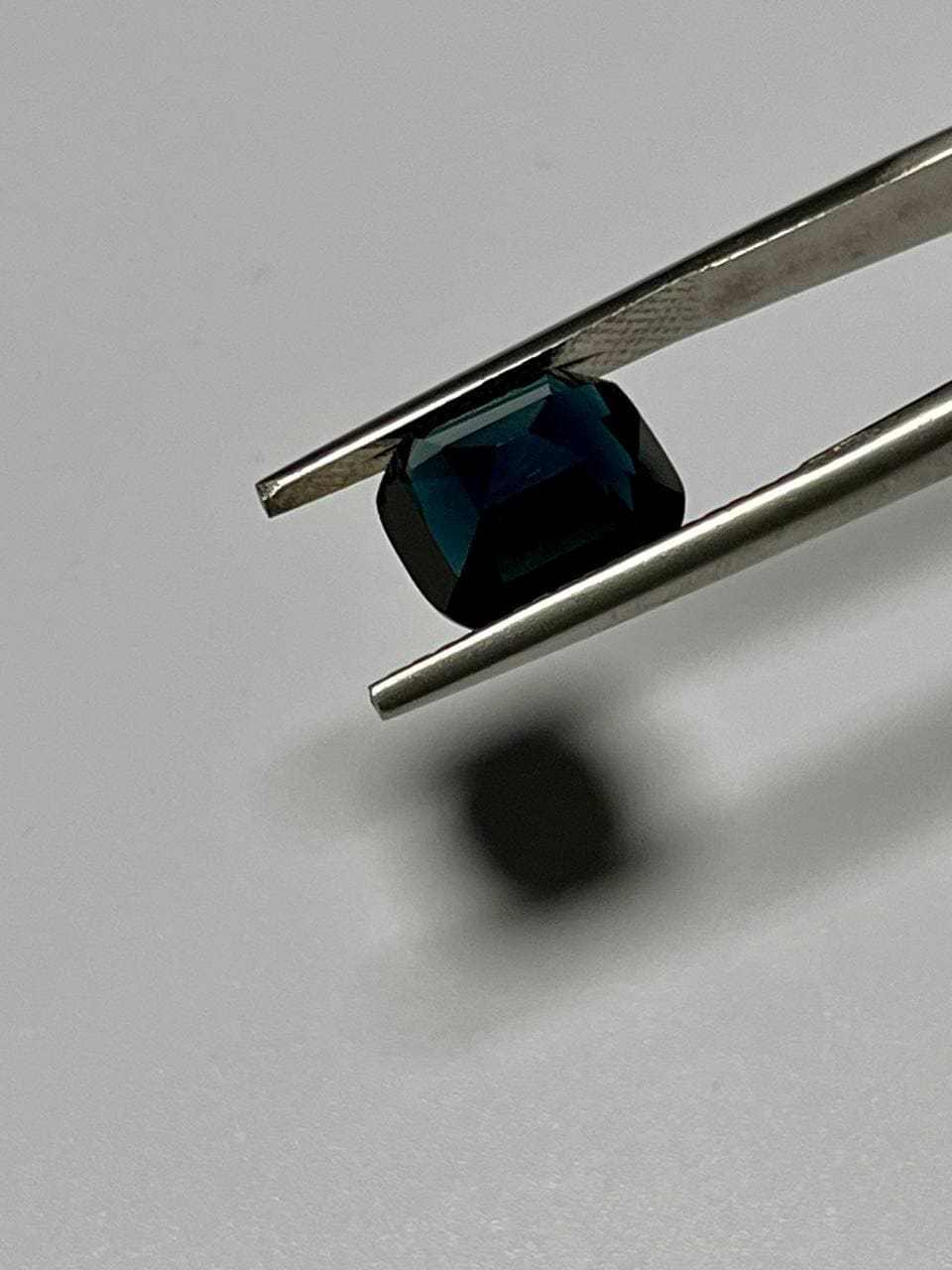 Natural 5.10 Ct Dark Greenish Blue Spinel  – IGI Certified – Collector Gem – Jewelry Making Stone