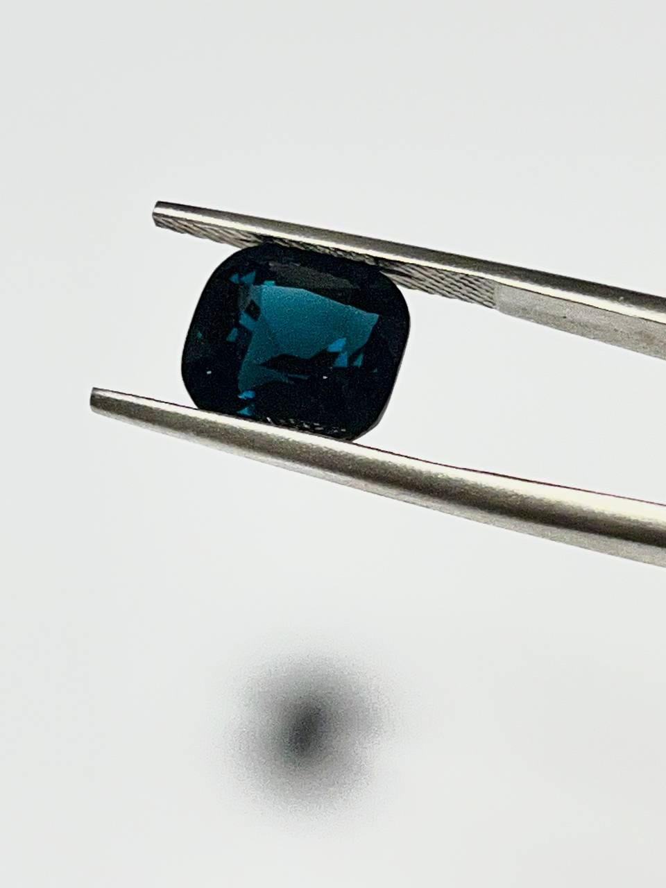 Natural 5.10 Ct Dark Greenish Blue Spinel  – IGI Certified – Collector Gem – Jewelry Making Stone