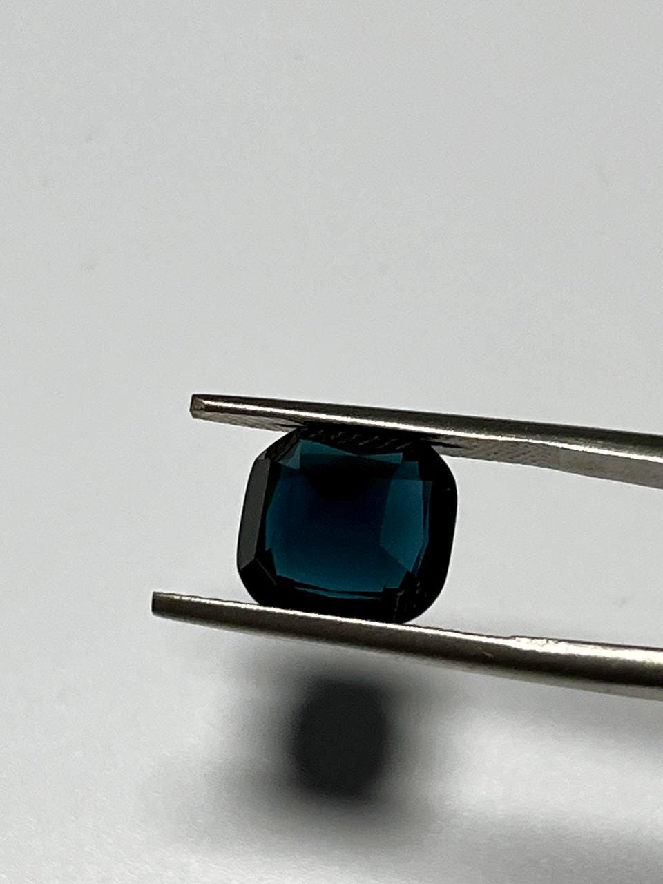 Natural 5.10 Ct Dark Greenish Blue Spinel  – IGI Certified – Collector Gem – Jewelry Making Stone