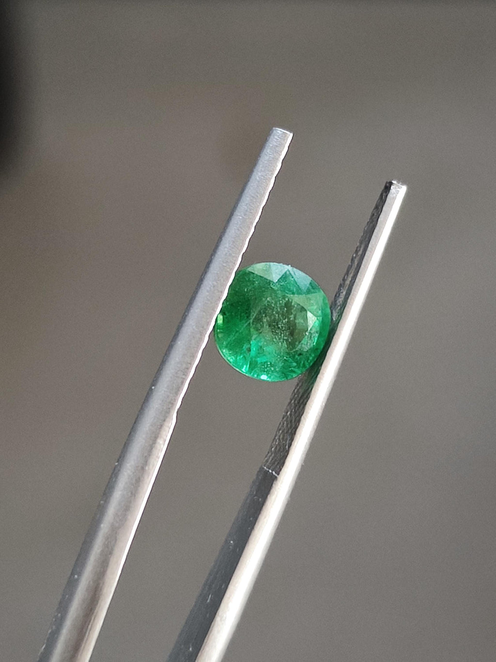 Natural Tsavorite Garnet 1.76 Ct Oval Loose Gemstone, Fine Green Garnet for Ring Jewelry