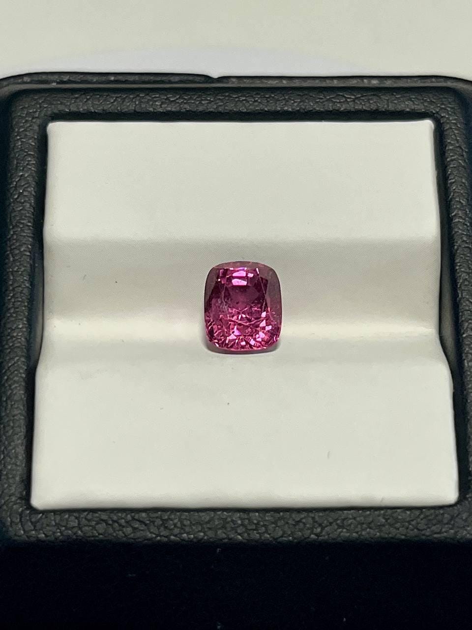 Natural Spinel Vivid Pink-Purple color 3.10 CT Burma
