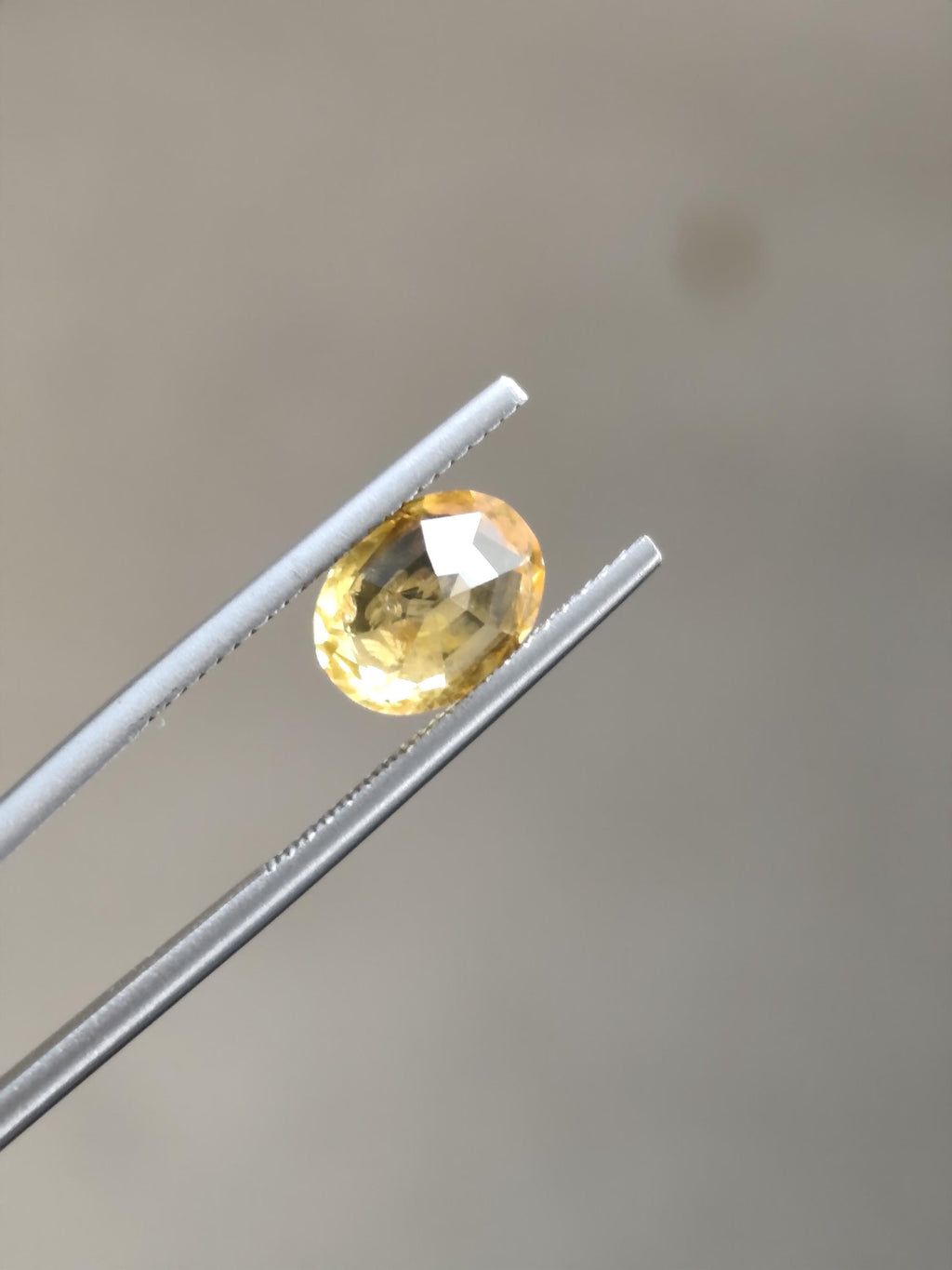 2.60 Ct Vivid Yellow Sapphire – Natural Ceylon Golden Sapphire Oval Cut