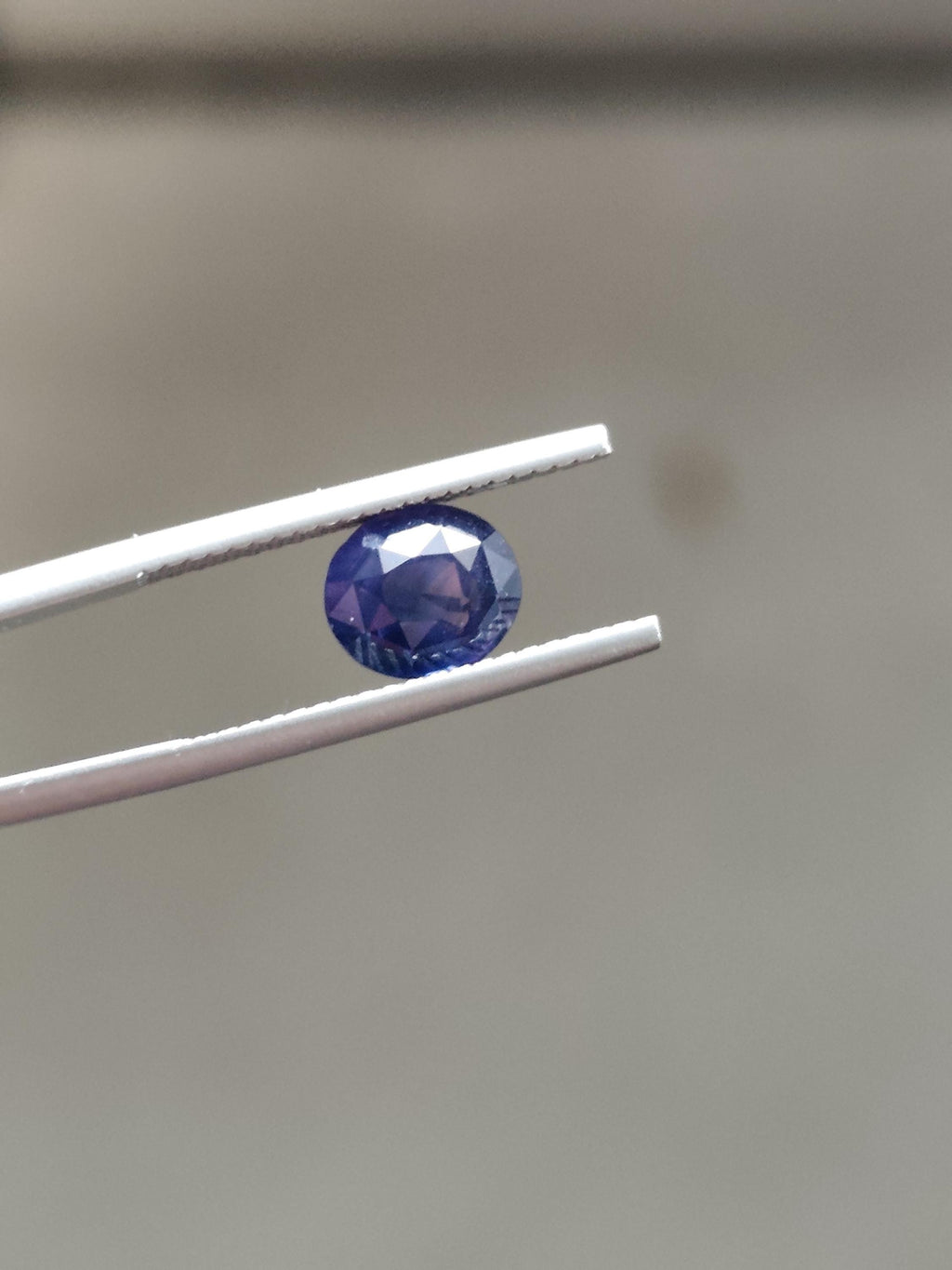 2.00 Ct Unheated Color Shift Sapphire Natural Bi-Color Blue Violet Ceylon Oval Gemstone